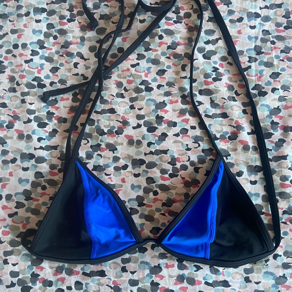 Victoria’s Secret bikini